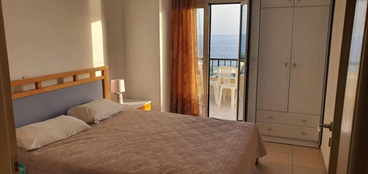 Eirini Apts On The Beach Псари-Форада Экстерьер фото